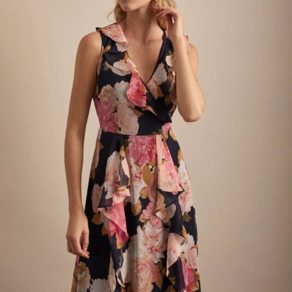 Karl Lagerfeld Paris Floral Chiffon Tiered Ruffle Maxi
Dress - Picture 3 of 11